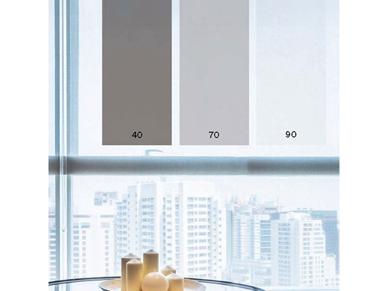 Sammenligning af 3M Prestige 40, 70 og 90 solfilm med forskellige toninger vist på en glasfacade