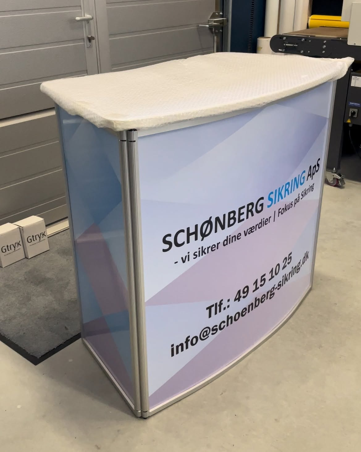 Messebord med print – Schønberg Sikring